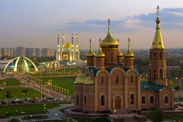 Храмы и мечети
