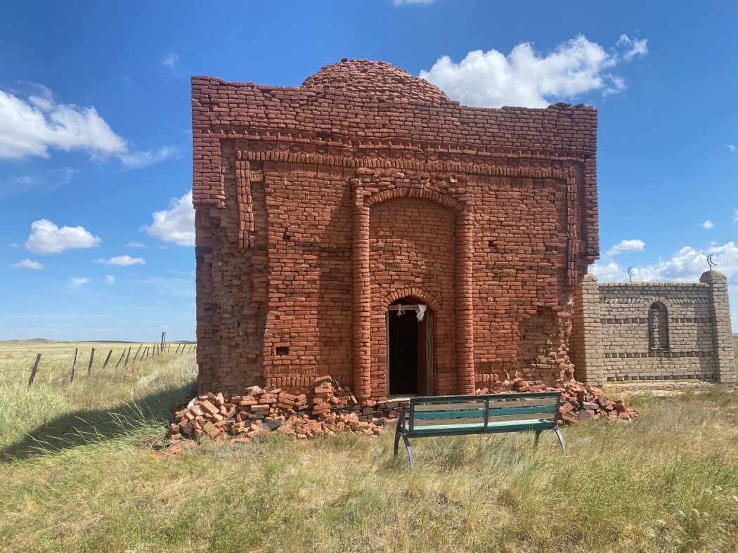 Kyzyltam Mausoleum