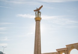 The stele «Gratitude to Kazakh people» 